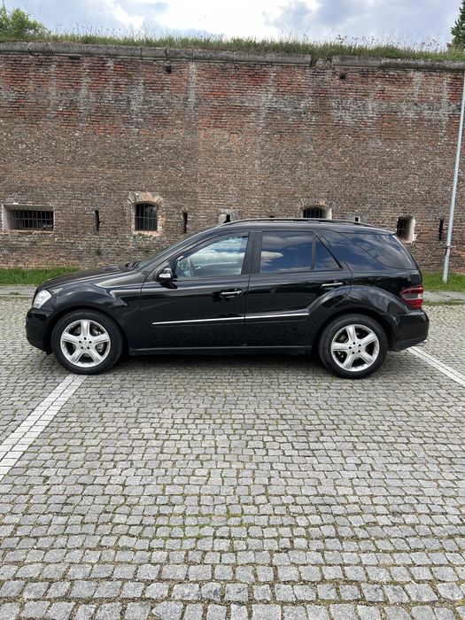 Mercedes ML+platforma Gala Syriusz