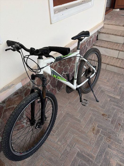 Velosiped spartivniy sotiladi