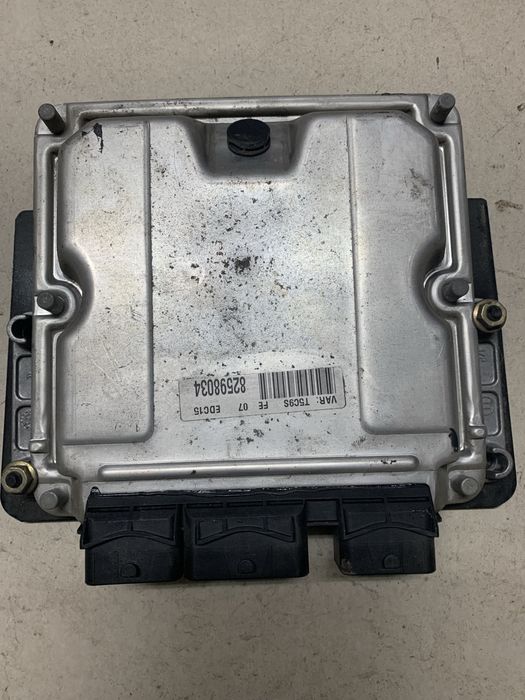 Компютър двигател пежо 307 peugeot307 HDI