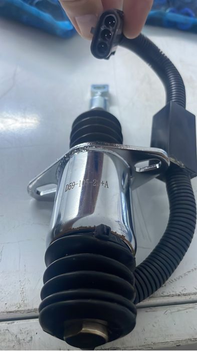 Форсунки DENSO BOSCH komatsy CAT.