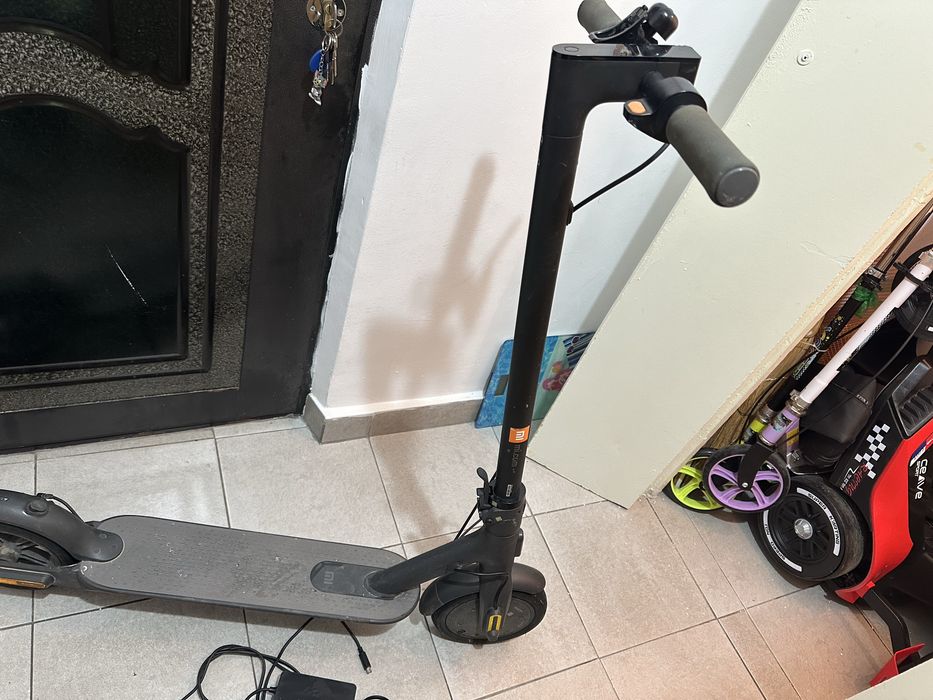 Electric scooter