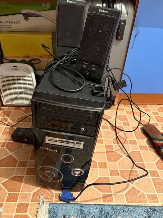 Продам на запчасти компьютер