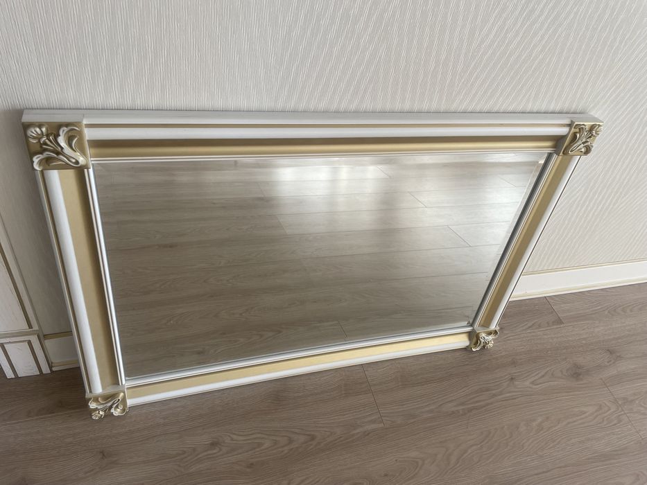 Продается зеркало 110*70 см