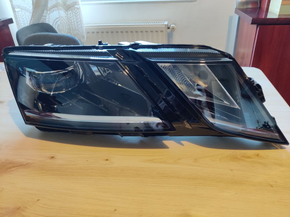 Far dreapta NOU, LED Skoda Octavia 2018
