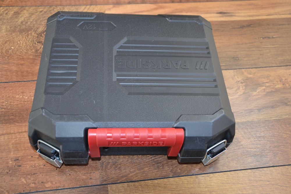 Нов куфар Parkside за винтоверт 12V + свредла и накрайници