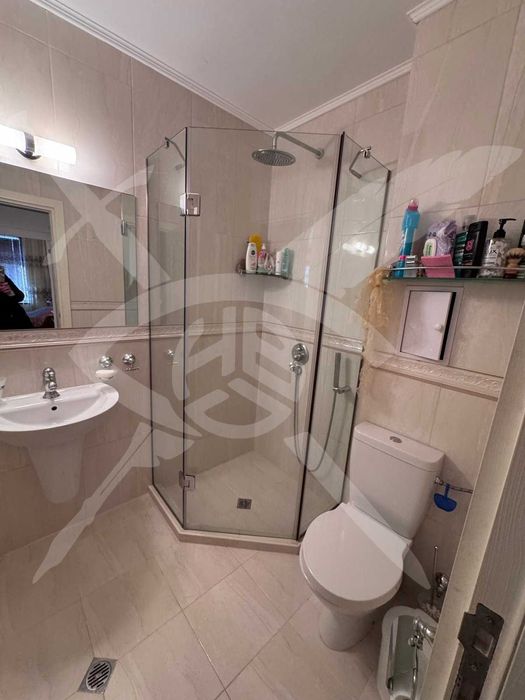 Продава се Тристаен апартамент в София, Хладилника - 82 кв.м за 1659 €/кв.м - Снимка #4