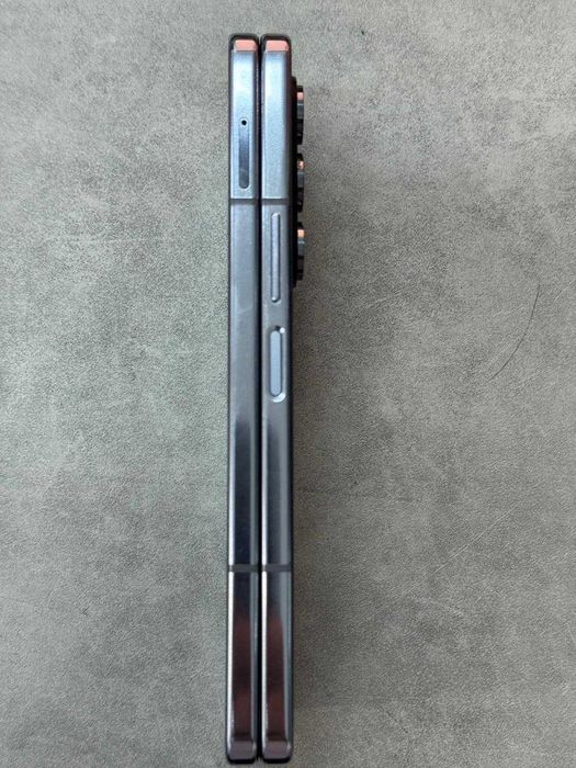 Samsung Galaxy Fold 5