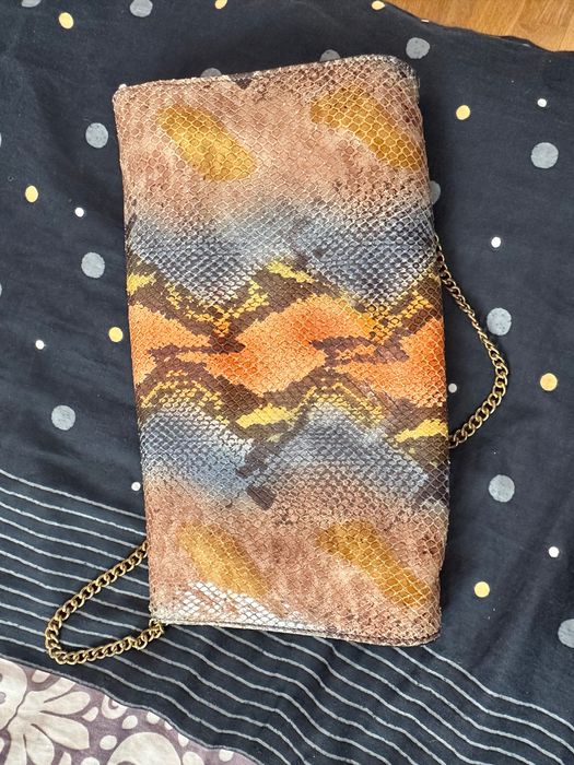 Чанта Armani в змийска шарка