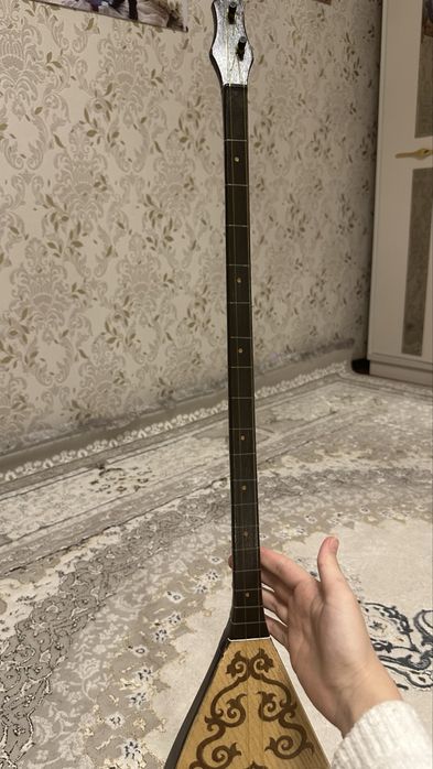 Домбыра сатылады