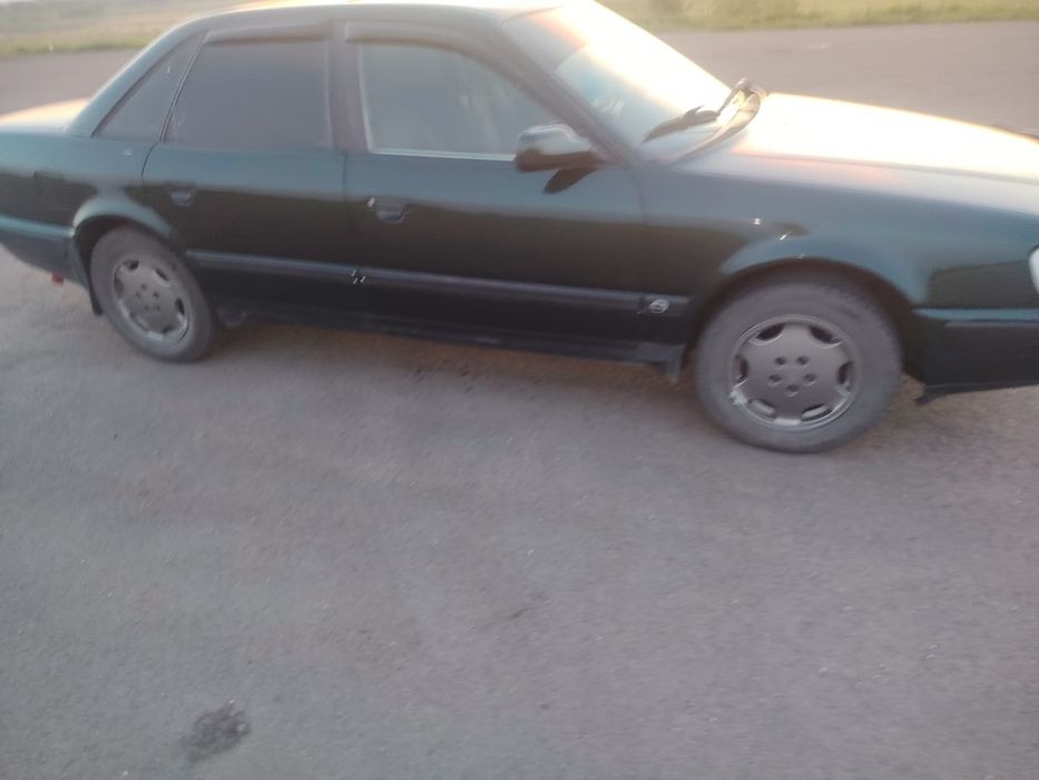 Продам ауди 100 с4