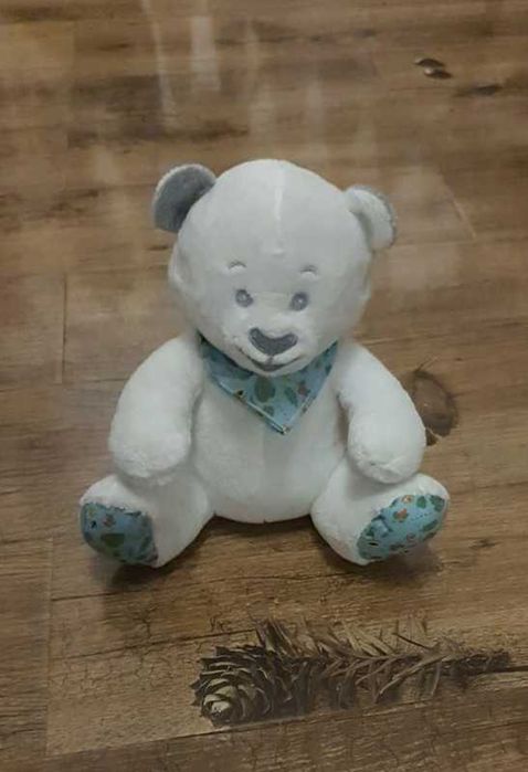 Ursulet de plus alb , inaltime 20 cm