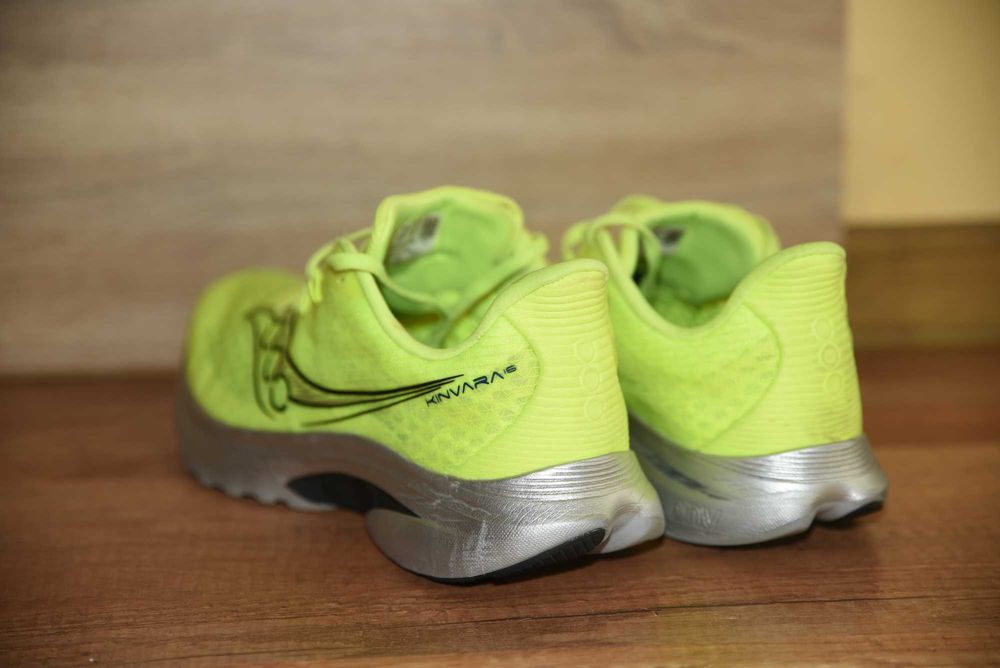 Saucony оригинални маратонки размер 45
