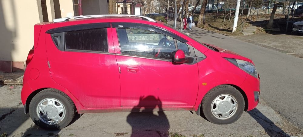 Продам Chevrolet Spark 2013год
