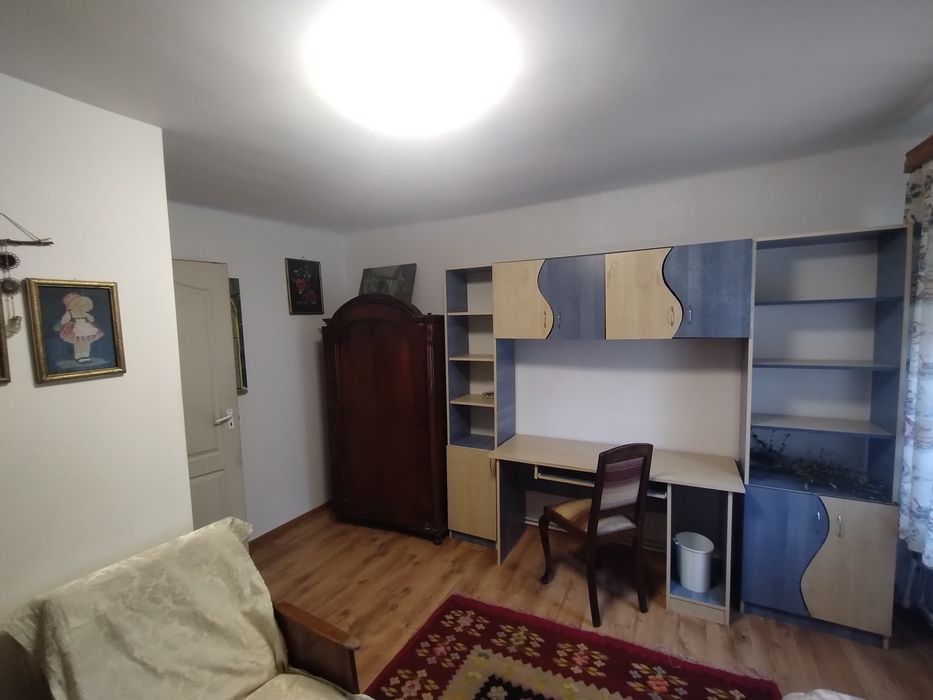 Cameră de inchiriat