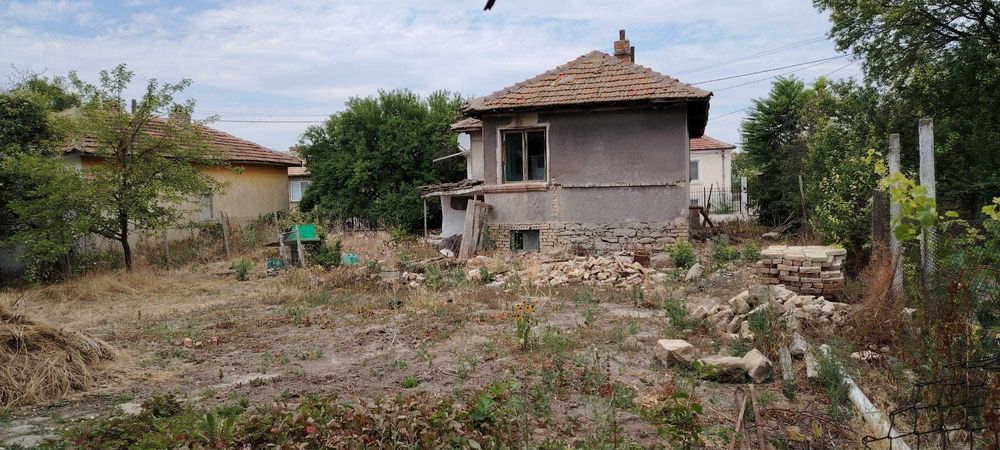 Продава се Къща в Суворово - 60 кв.м за 1084 €/кв.м - Снимка #2