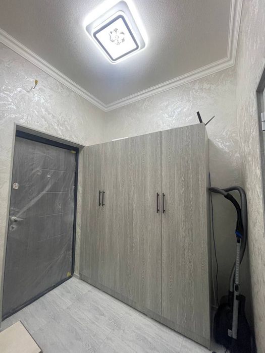 Продаётся своя 1 ком квартира,В Сергели Чоштепа Метро,В-2 Етаже,Студия