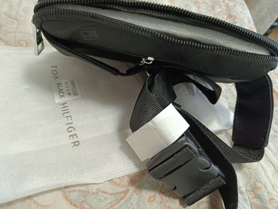 Подарок Tommy Hilfiger Сумочка,Барсетка,Клач,Бананка,Поясная и Плечо