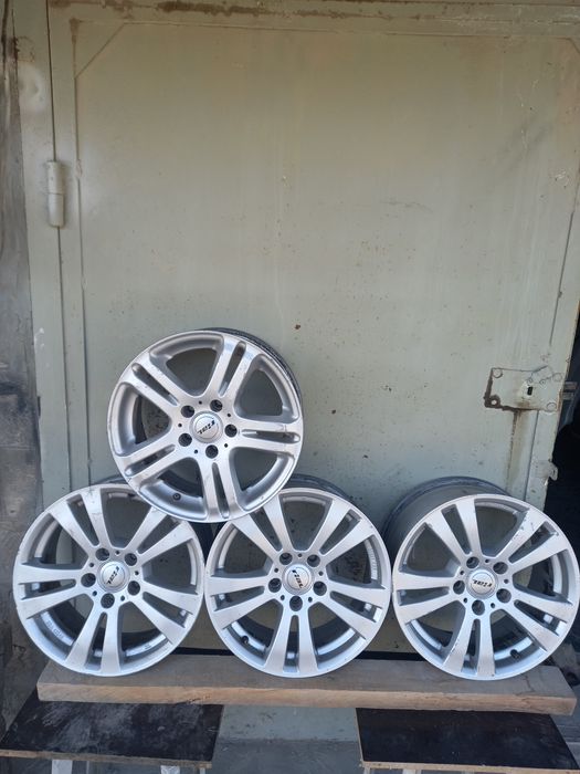 Диск  R 16   5 - 114 ,3  .4 ШТ