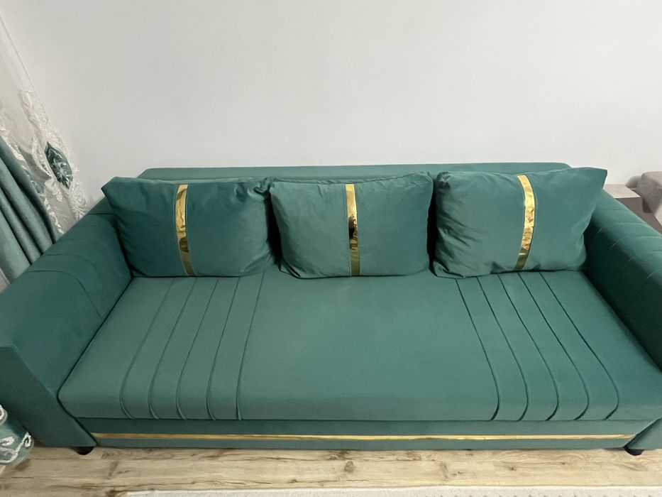 Диван зеленый 2,30м.