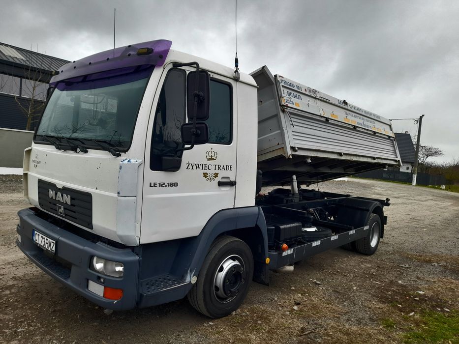 **VÂND **sau ** SCHIMB** MAN LE.12.180 Baculabilă 12 T  Iveco- Atego-V
