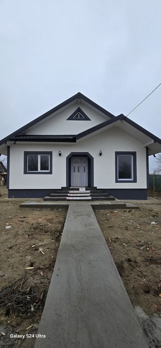 Vând Casă in comuna Voinești