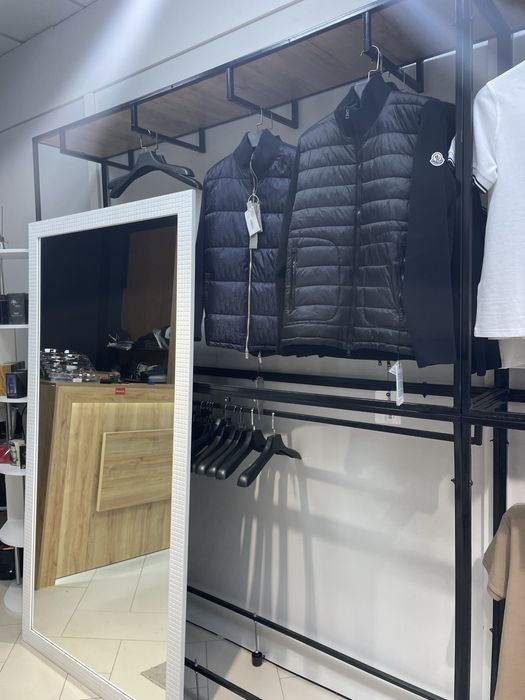 Оборудование для магазина одежды