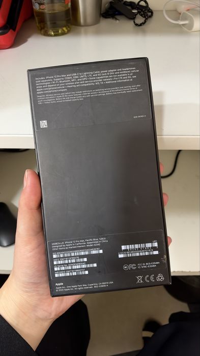 продам iPhone 12 pro Max 128GB