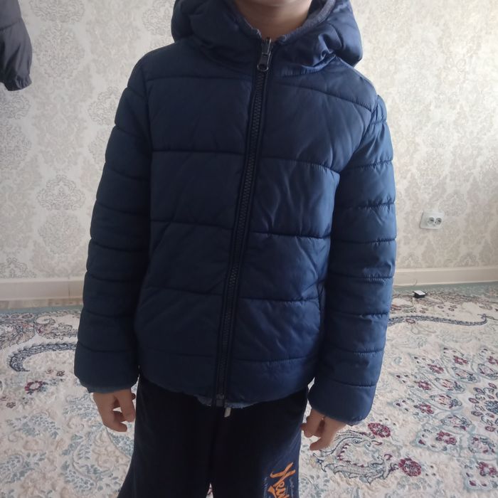 Куртка на мальчика 3-4 г , 2000