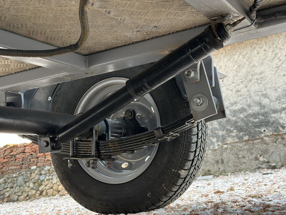 Ресьорно ремарке с алуминиев кош