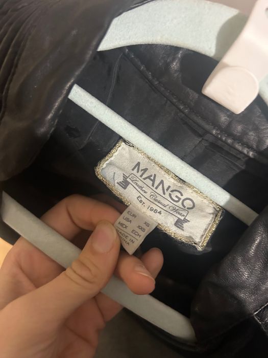 Велурено Яке Mango