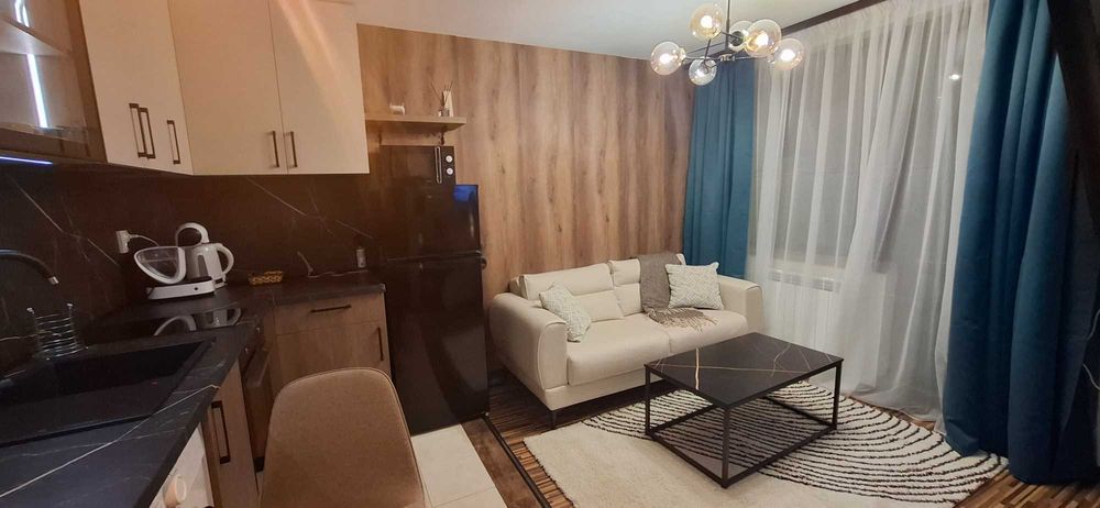 Дава се под наем Едностаен апартамент в Хасково, Център - 30 кв.м за 81.6 € - Снимка #13