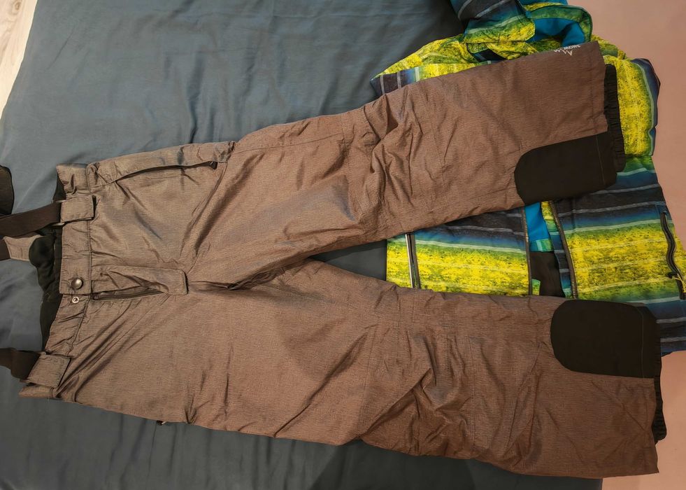 Ски яке и гащеризон, номер 134-140