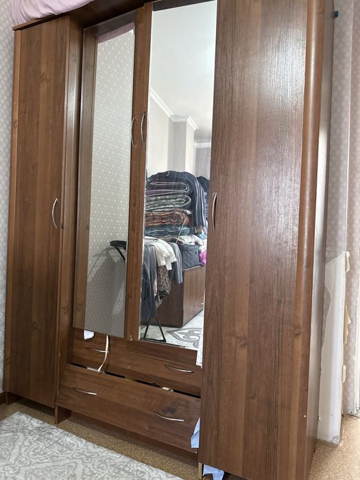 Шифанер тумбочка шкаф