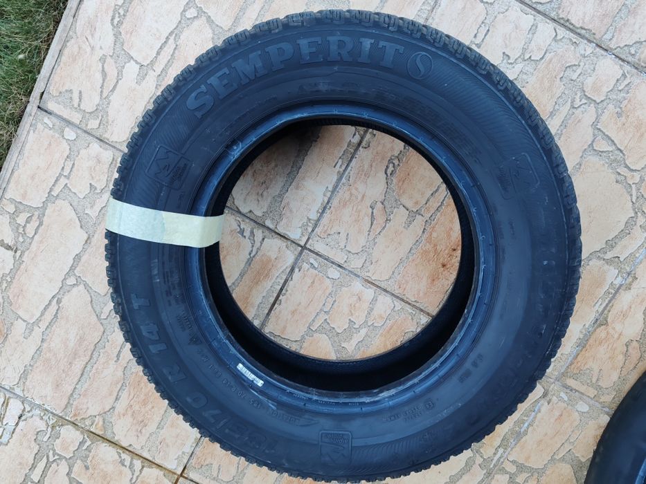 Vând cauciucuri 185/70/14 M+S 2 buc imp Germania