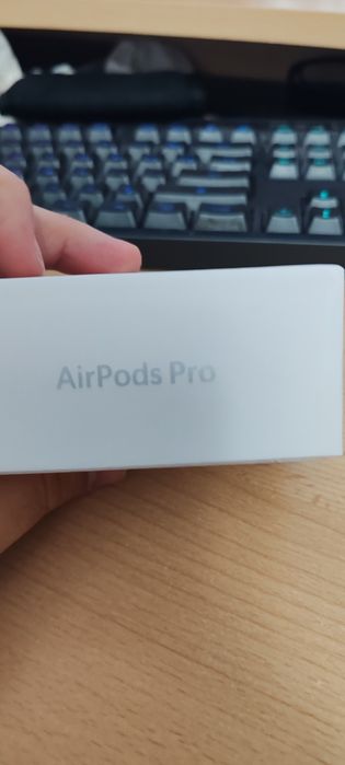 Airpods pro 3 anc și USB-C