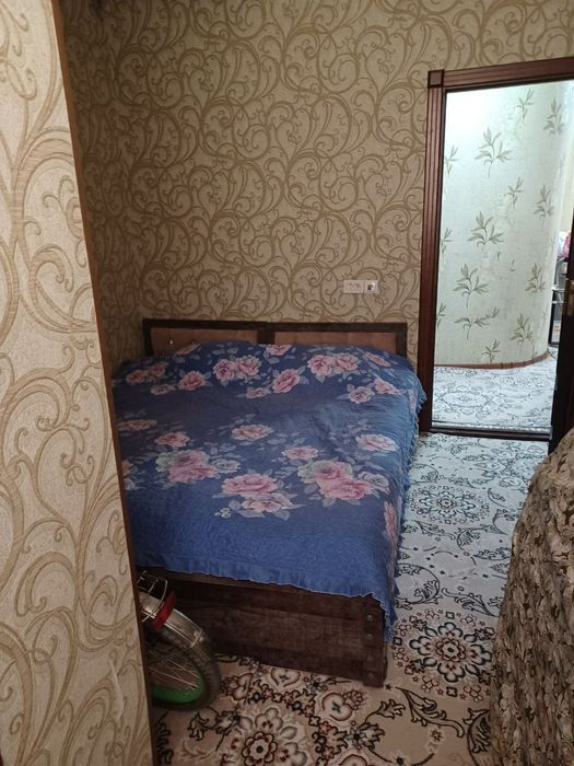 Продается 2 х ком кв с обстановкой