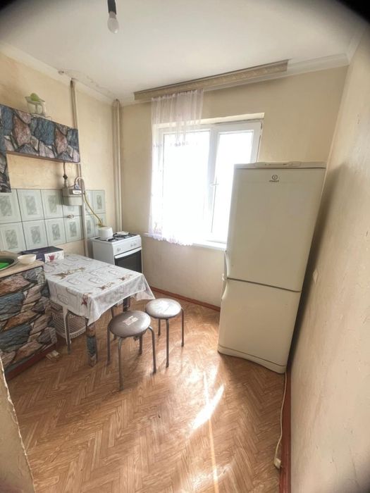 1 мкр 23 дом 35 кв  2 этаж центр