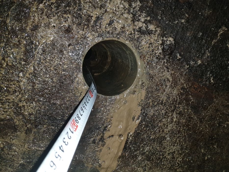 Gaura centrala canalizare hota aerisire beton caramida bca