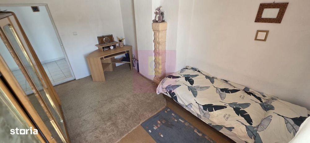 Casa cu 4 camere de vanzare in Campina