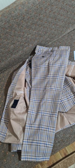 Продам подростковый  костюм одевали 1 раз