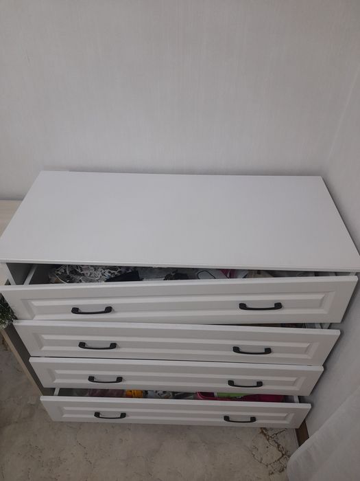 Большой комод. А