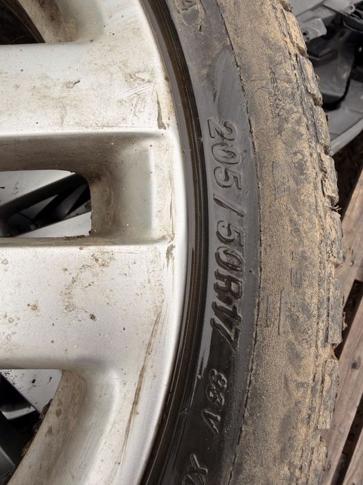 Jante jenti geante vw passat b6 golf 5 touran skoda 205/50 R17 iarna