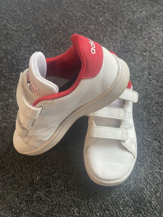 Adidasi fete marimea 30