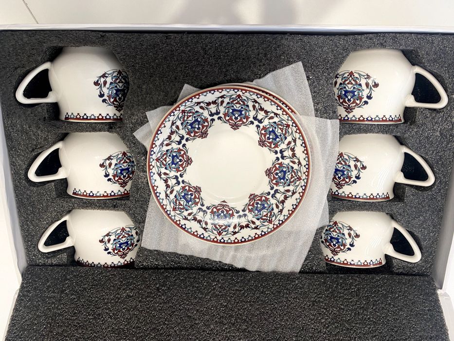 оригинален комплект сервиз порцелан чаши за кафе/чай