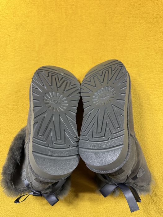 Ugg Mini Bailey Bow 36 noi new