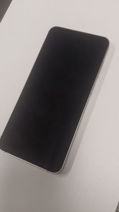 Samsung S25FE 8GB/128 GB  Нов