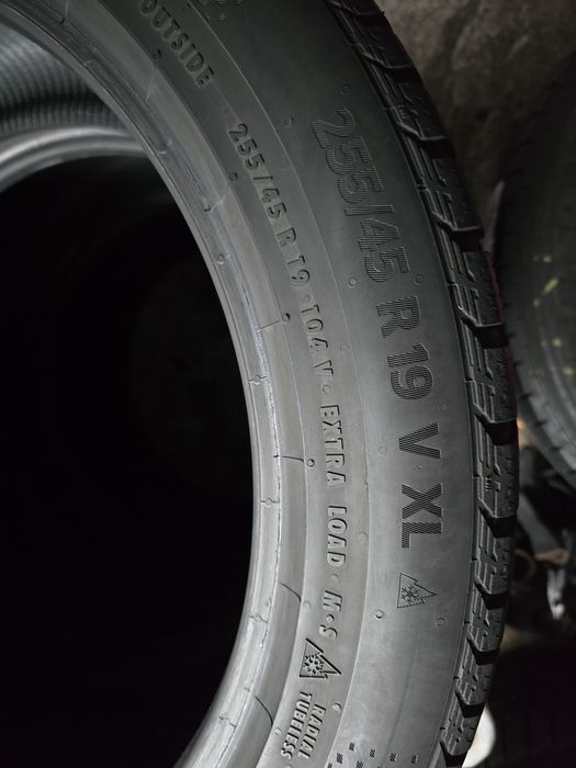 Continental 255/45 R19 104V MS iarnă