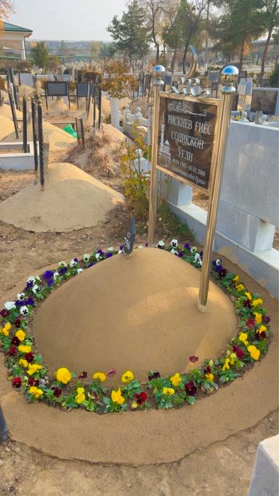 Qabr toshlari va gul suvoq Hizmati..