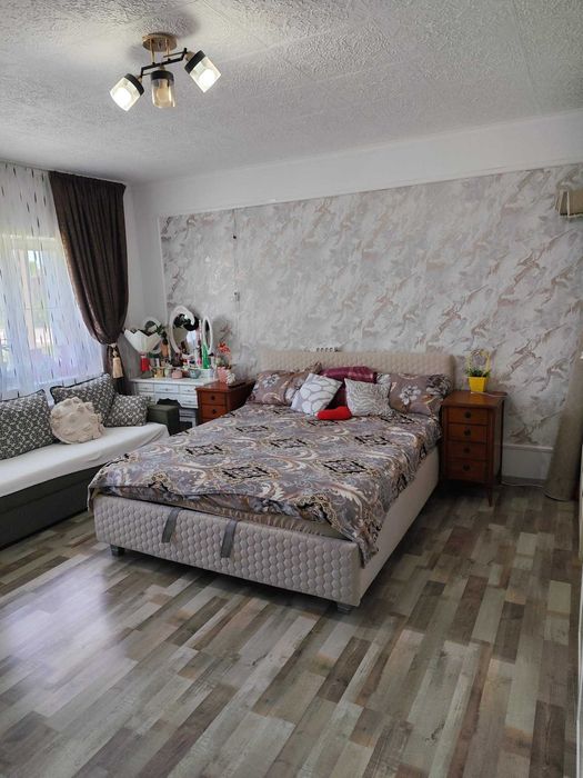 Casă mare frumoasă renovată în Battonya