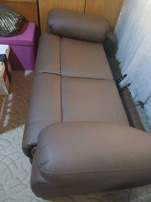 Кожен двоен релакс фотьойл (loveseat) – отлично състояние